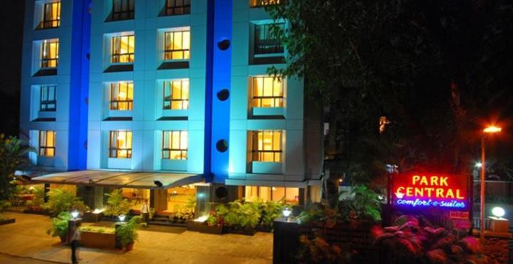 Hotel Park Central Koregaon Park プネ エクステリア 写真