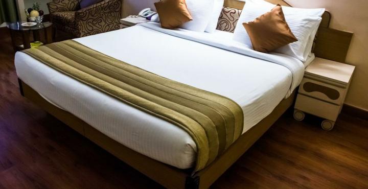 Hotel Park Central Koregaon Park プネ エクステリア 写真