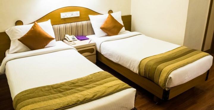 Hotel Park Central Koregaon Park プネ エクステリア 写真