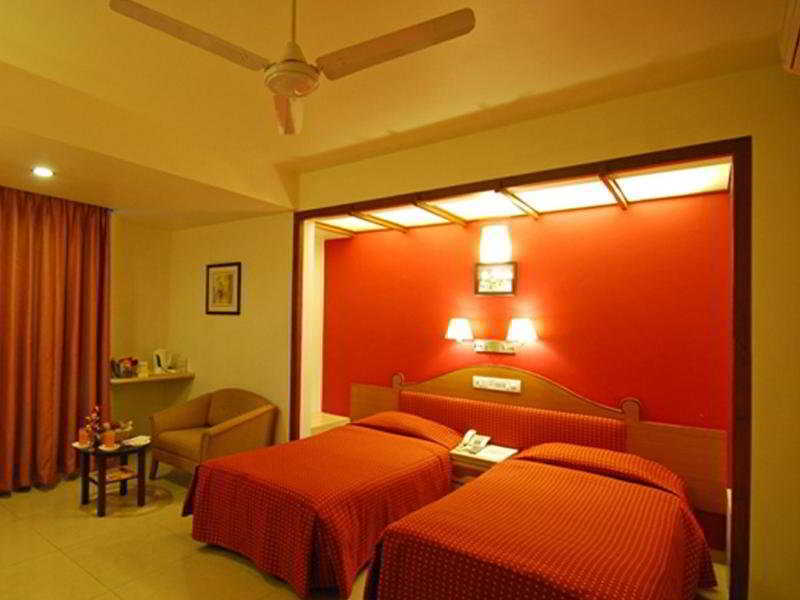 Hotel Park Central Koregaon Park プネ 部屋 写真