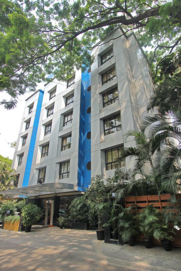 Hotel Park Central Koregaon Park プネ エクステリア 写真