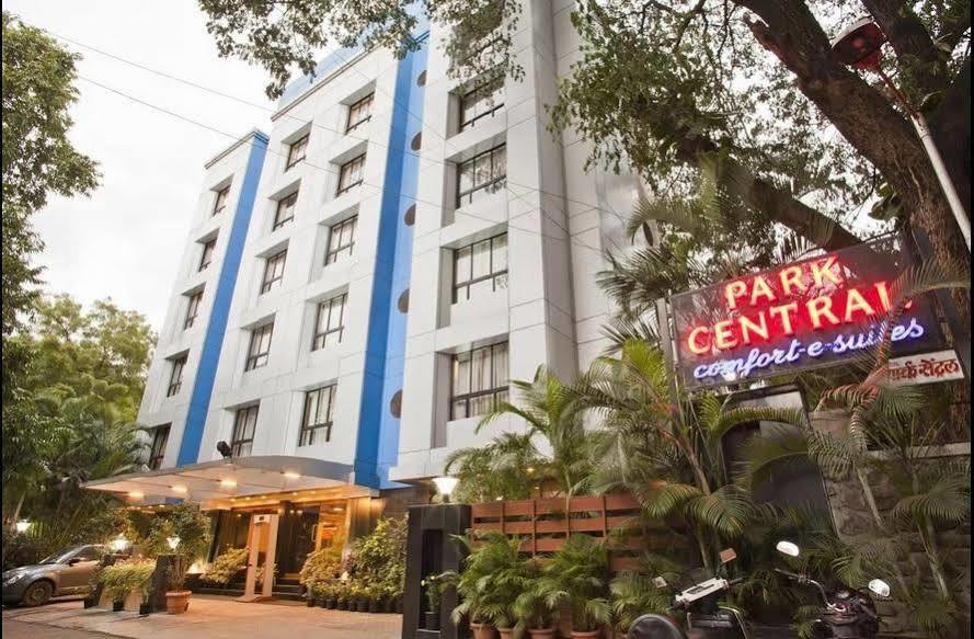 Hotel Park Central Koregaon Park プネ エクステリア 写真
